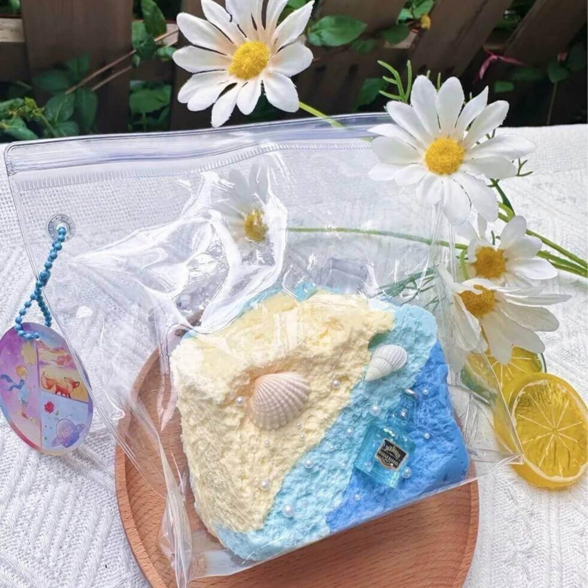 Tropical Beach Toast Squishy: Sunny Stress Relief