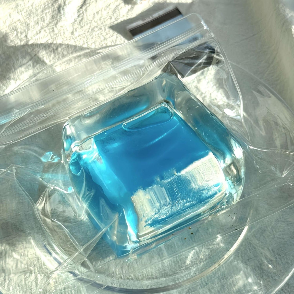 Flowing Sand Ice Block – Ultra Soft, Satisfying to Squeeze