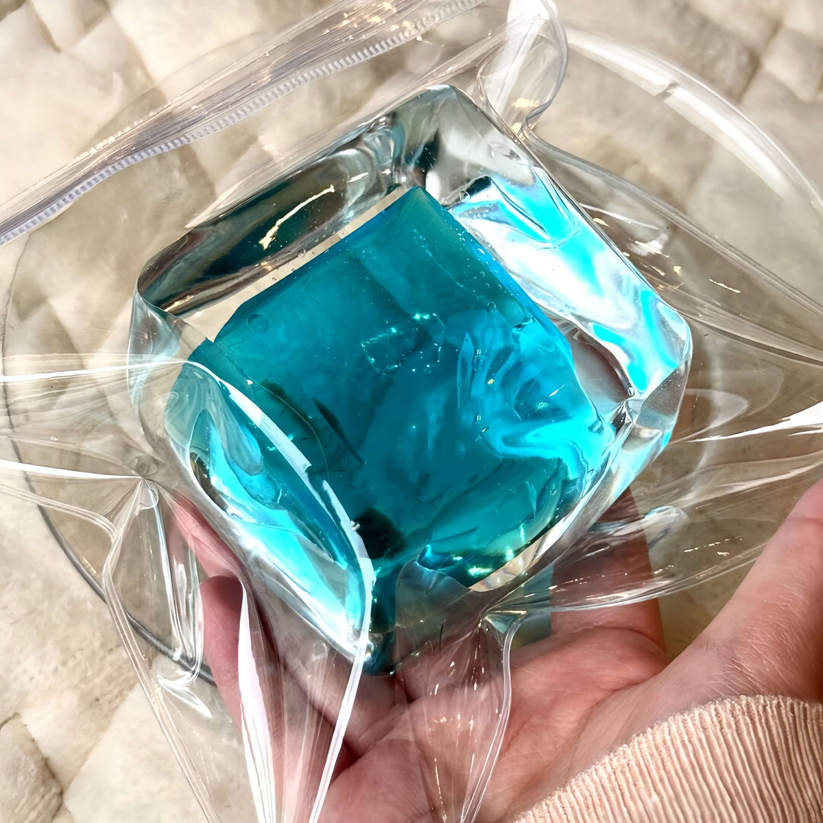 Flowing Sand Ice Block – Ultra Soft, Satisfying to Squeeze
