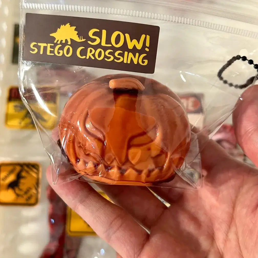 Handmade Halloween Realistic Bleeding Heart & Brain Silicone Stress Relief Toy
