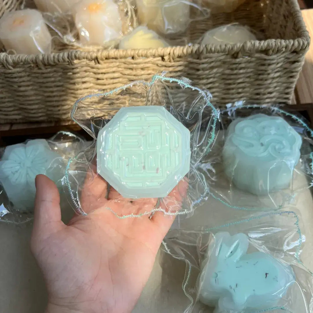 Handmade Snow Skin Mooncake Squishy Toy - Soft ASMR Stress Relief