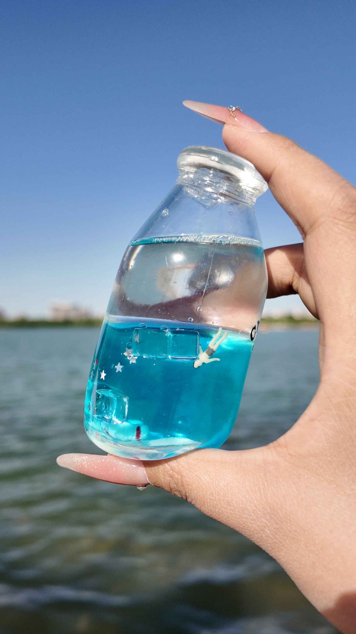 [CHIBOKI]Clear Bottle Squishy Ball – Handmade Stress Relief Desk Toy | Layered Sand Bottle