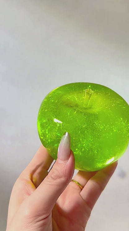[CHIBOKI]The Crystal Apple – A Satisfying Squeeze for Every Mood