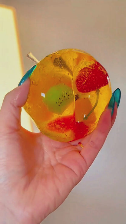 [CHIBOKI]The Crystal Apple – A Satisfying Squeeze for Every Mood