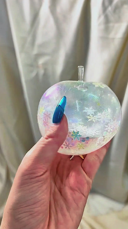 [CHIBOKI]The Crystal Apple – A Satisfying Squeeze for Every Mood